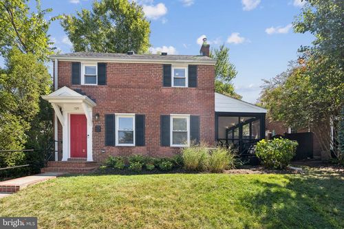 1525 N Longfellow St, ARLINGTON, VA, 22205-2240 | Card Image