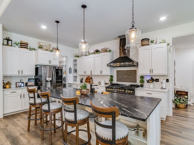 655 An County Road 403, Home with 3 bedrooms, 3 bathrooms and 3 parking in Palestine TX | Image 17