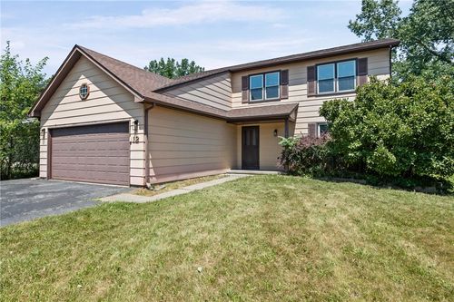 12 Fieldstone Ln, West Henrietta, NY, 14586-9544 | Card Image