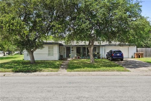 902 Cunningham Street, Corpus Christi, TX, 78411 | Card Image