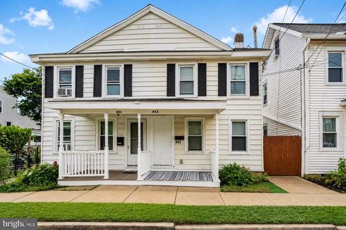 443 Wood St, Burlington, NJ, 08016-4505 | Card Image