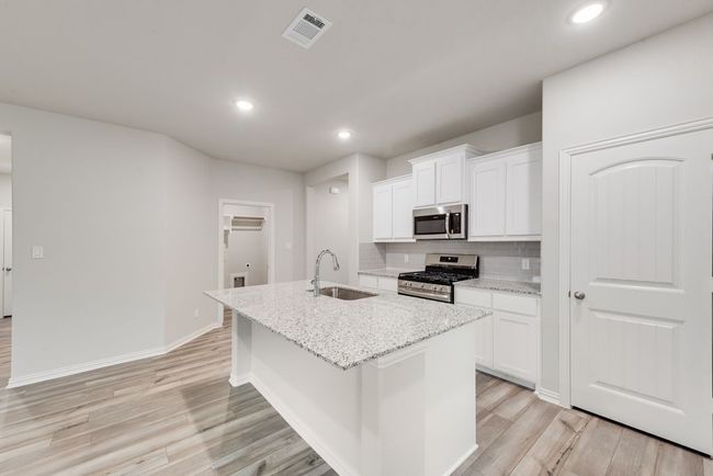3527 Columbus St, House other with 4 bedrooms, 2 bathrooms and null parking in Gainesville TX | Image 12