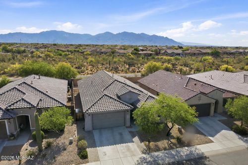 11994 N Renoir Way, Tucson, AZ, 85742-6607 | Card Image