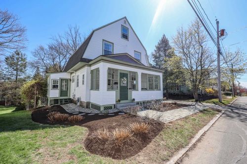 279 Sagamore Street, Manchester, NH, 03104 | Card Image