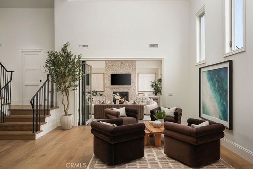 412 Goldenrod Ave, Corona del Mar, CA, 92625-2945 | Card Image