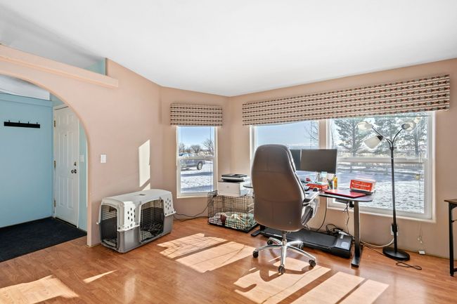 Front entry room | Image 5