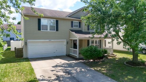 10179 Holly Berry Cir, Fishers, IN, 46038-7425 | Card Image