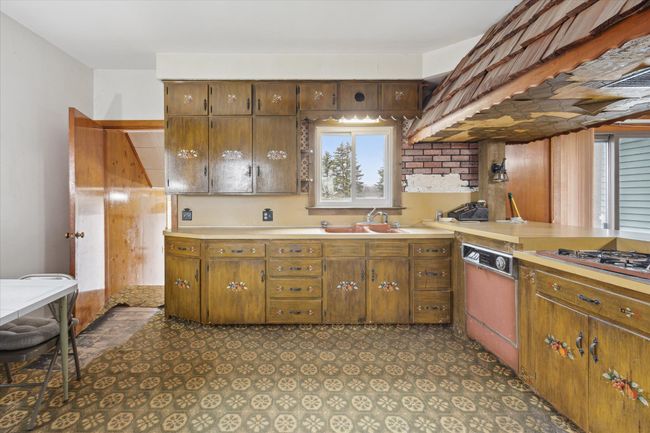 Kitchen | Image 9