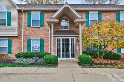 5 - 8851 Carrousel Park Circle, Condo with 2 bedrooms, 2 bathrooms and null parking in Colerain Township OH | Image 3