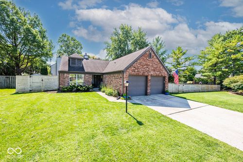 7781 Jamestown South Dr, Fishers, IN, 46038-1990 | Card Image