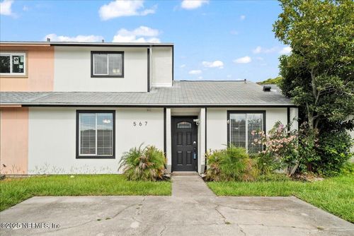 567 Aquatic Dr, ATLANTIC BEACH, FL, 32233-3851 | Card Image