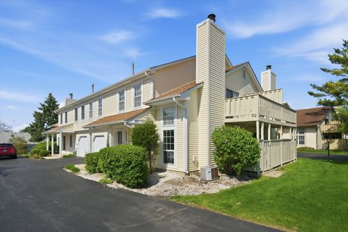 216 Whitewood Dr, Streamwood, IL, 60107-1850 | Card Image