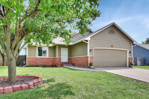 223 Wheatridge Dr, Newton, KS, 67114-5708 | Card Image