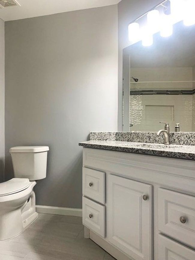 29655 Sierra Pointe Cir, Condo with 3 bedrooms, 2 bathrooms and null parking in Farmington Hills MI | Image 14