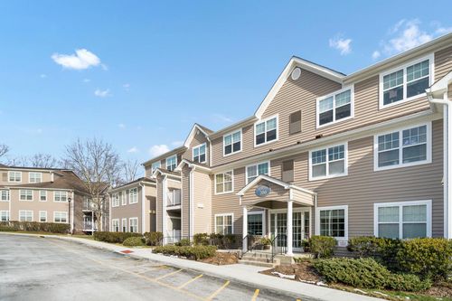 apt-219-200 Woodcrest Ln, Mount Kisco, NY, 10549-3053 | Card Image