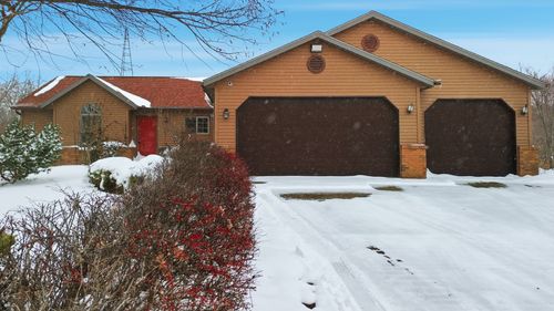 678 Pheasant Run, Dixon, IL, 61021-9694 | Card Image