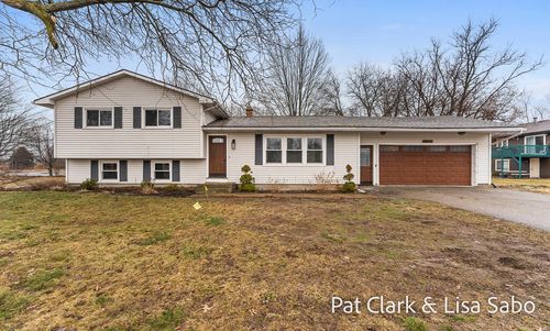 12826 Riley St, Holland, MI, 49424-9201 | Card Image