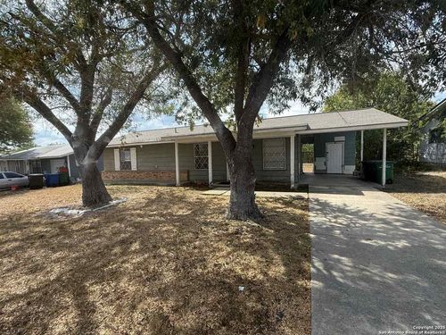 4811 Castle Strm, San Antonio, TX, 78218-4140 | Card Image