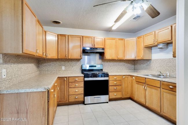 8-web-or-mls-317 Macklyn-4 | Image 7