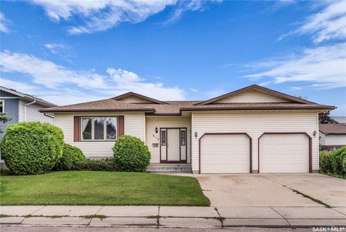 502 Hall Cres, Saskatoon, SK, S7L7H3 | Card Image