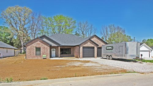 4806 Nolan Ln, Jefferson City, MO, 65109-9517 | Card Image