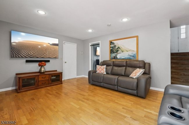 60 Preston Ave, House other with 4 bedrooms, 3 bathrooms and null parking in East Hanover NJ | Image 32