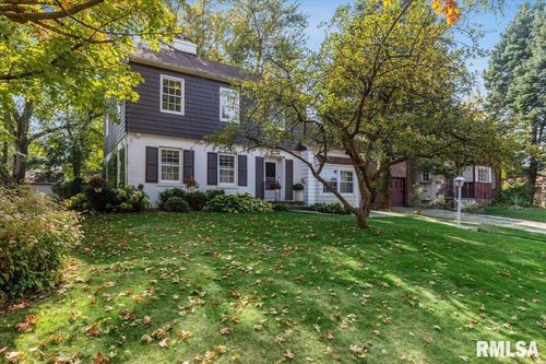 3009 E 18th St, Davenport, IA, 52803-3503 | Card Image