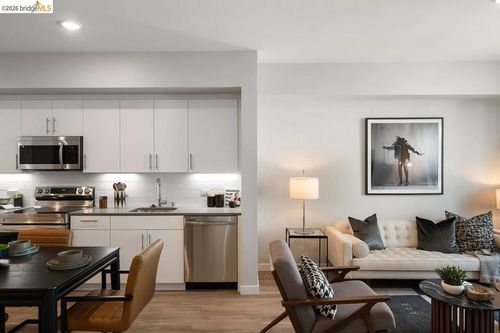 426-260 Brooklyn Basin Way, Oakland, CA, 94606-5270 | Card Image