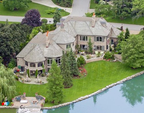 561 W 58th St, Hinsdale, IL, 60521-5181 | Card Image