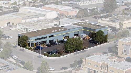 2240 S Thornburg St, Santa Maria, CA, 93455-1248 | Card Image