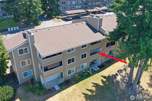 apt-4-205-20183 Vikings Crest Loop Ne, Poulsbo, WA, 98370-7530 | Card Image