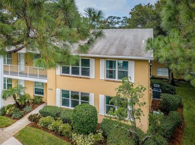 2156 - 2156 Masters Court, Condo with 3 bedrooms, 3 bathrooms and null parking in Dunedin FL | Image 2