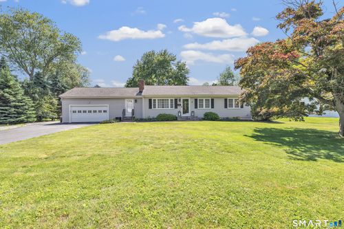 26 Westwood Rd, Trumbull, CT, 06611-2810 | Card Image