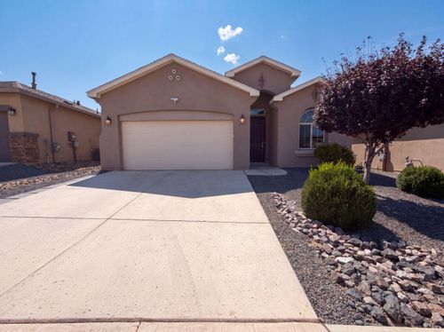 6384 Red Falcon Dr Ne, Rio Rancho, NM, 87144-7682 | Card Image