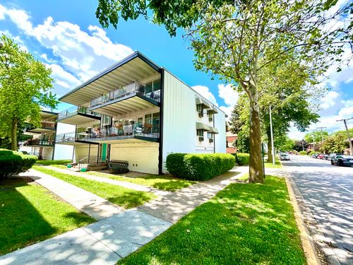 apt-1ne-7446 Franklin St, Forest Park, IL, 60130-1089 | Card Image