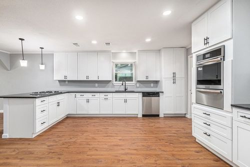 6412 Regal Rd, Forest Hill, TX, 76119-7616 | Card Image
