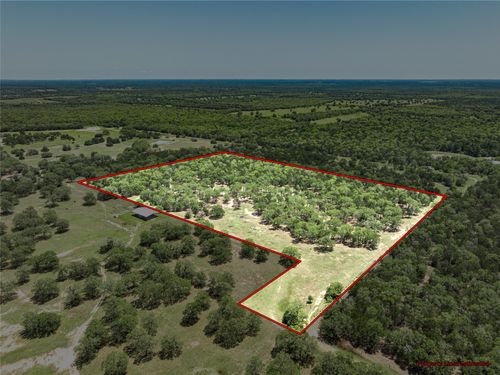4638 Red Hollow Lane Lane, Smithville, TX, 78957 | Card Image