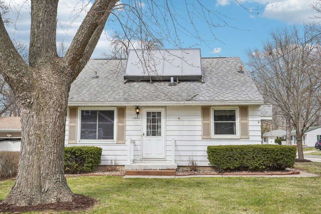 1301 Wyldhaven Avenue, House other with 3 bedrooms, 2 bathrooms and null parking in Monona WI | Image 17