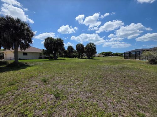 5 Clubhouse Rd, Rotonda West, FL, 33947-2009 | Card Image