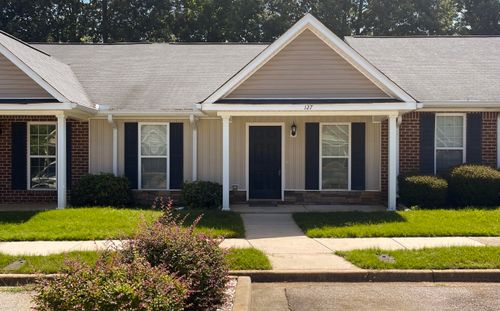 127 Winnipeg Rd, North Augusta, SC, 29841-3935 | Card Image