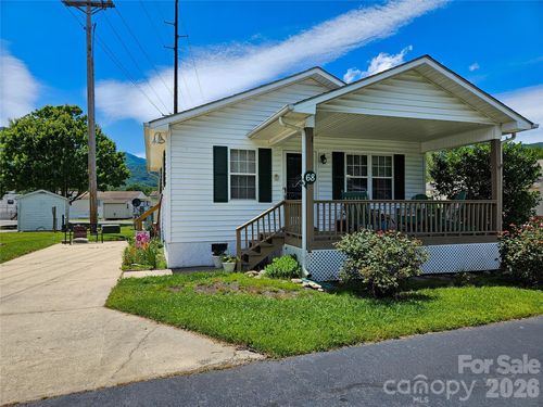 68 Strollers Ln, Waynesville, NC, 28785-7655 | Card Image