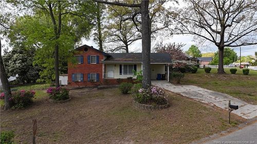 5650 Dodge Dr, Fayetteville, NC, 28303-2716 | Card Image