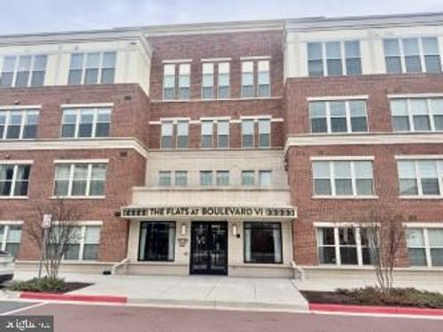 unit-304-10755 Fairgrounds Dr, FAIRFAX, VA, 22030-3838 | Card Image