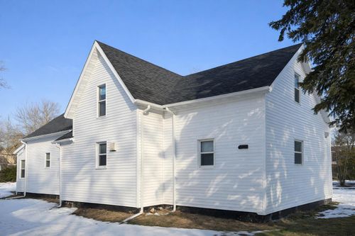 111 S Porter St, Michigan City, IN, 46360-5260 | Card Image