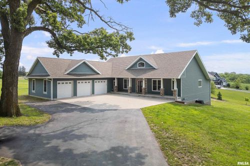 1335 N Utah Ave, Davenport, IA, 52804-4836 | Card Image