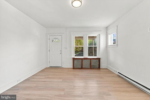 226 E 23rd St, CHESTER, PA, 19013-5106 | Card Image