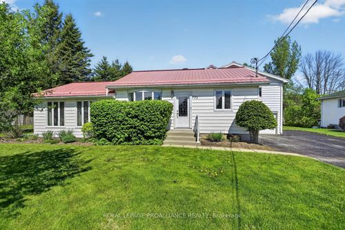 530 Gill Street N, Edwardsburgh/Cardinal, ON, K0E1E0 | Card Image