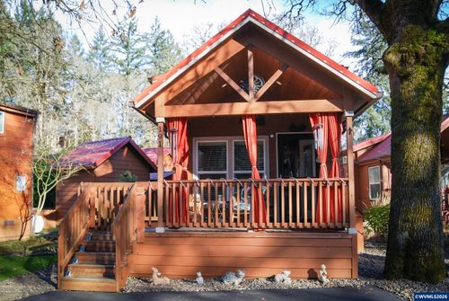 191-8372 Enchanted Way Se, Turner, OR, 97392-9674 | Card Image