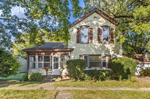 604 4th St, Harvard, IL, 60033-2314 | Card Image