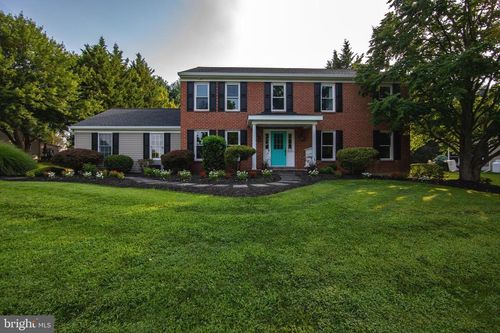 106 Trowbridge Ln, Downingtown, PA, 19335-4413 | Card Image